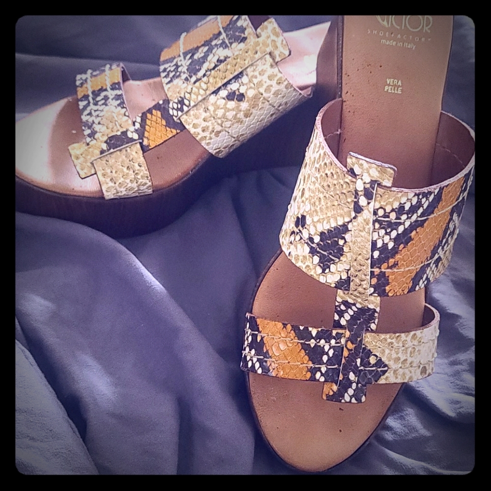 Victor Shoe Factory platform heel